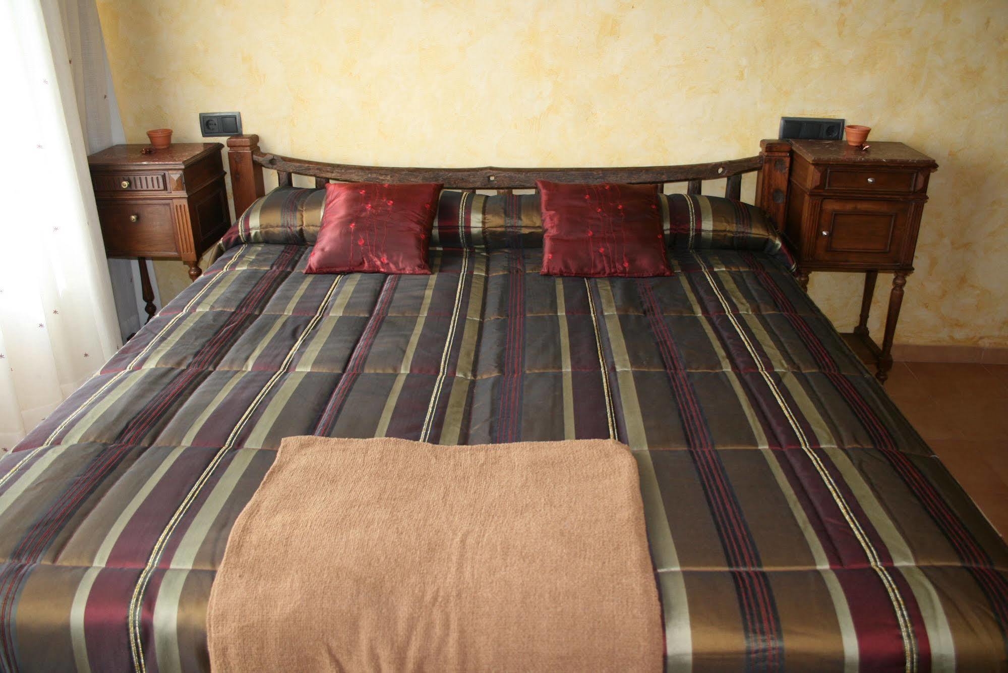 Mas Del Joncar Guest House Sant Pere Pescador Ngoại thất bức ảnh